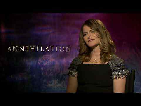 Annihilation - Jennifer Jason Leigh Interview