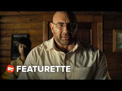 Knock at the Cabin - Featurette - Knock Knock Knock