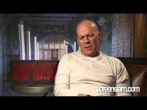 A Good Day to Die Hard - Bruce Willis Exclusive interview 1/2