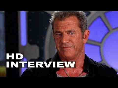 Machete Kills - Mel Gibson Interview