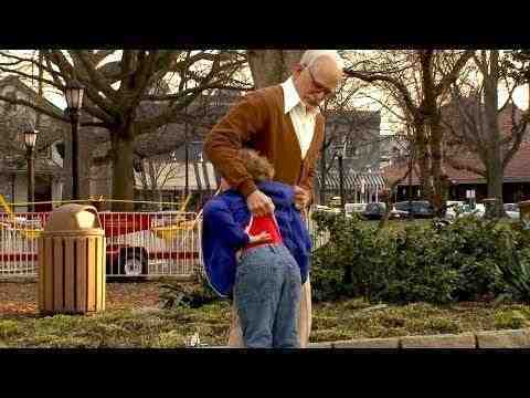 Jackass Presents: Bad Grandpa - TV Spot 2