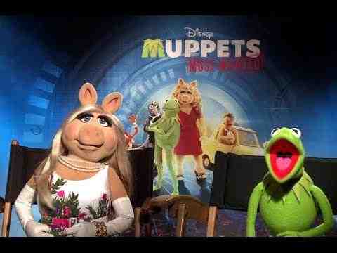 Muppets Most Wanted - Miss Piggy & Kermit the Frog Interview